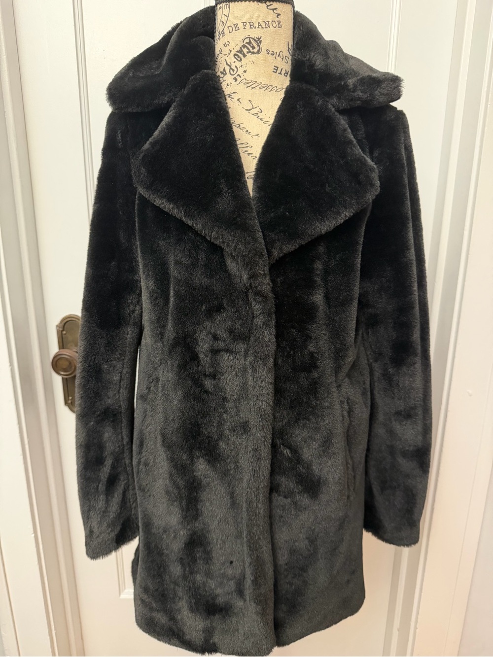 Coffee Shop New York Black Faux Fur Coat Plush Jacket